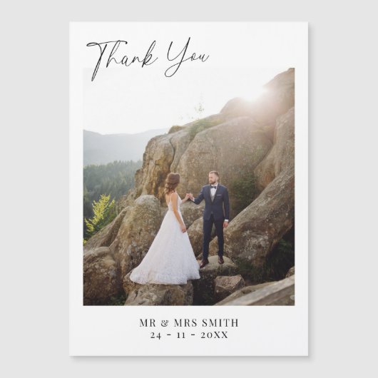 Moderne minimalistische fotobruiloft bedankt magnetische uitnodiging (Voorkant)