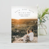 Moderne minimalistische fotobruiloft save the date (Staand voorkant)