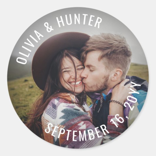 Moderne minimalistische fotoweddenschap Hartelijk  Ronde Sticker (Voorkant)