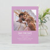 Moderne minimalistische fotoweddenschap Paars Save The Date (Staand voorkant)