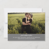 Moderne minimalistische grijze foto Save the Date (Achterkant)