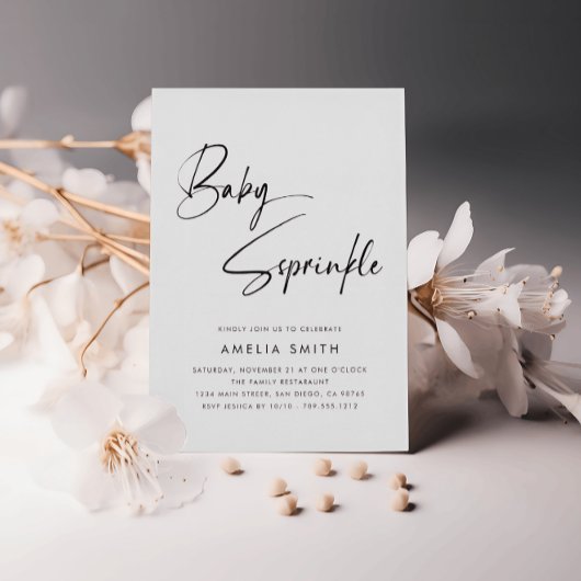 Moderne Minimalistische Handgeschreven Script Baby Kaart