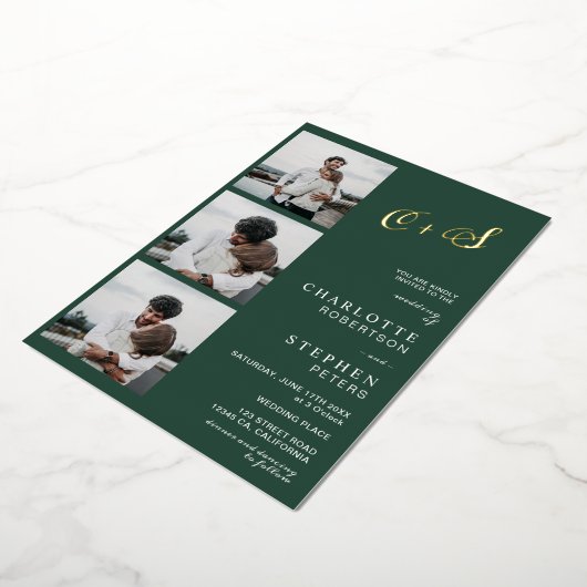 Moderne minimalistische initialen foto groene goud folie uitnodiging (Gedraaid)