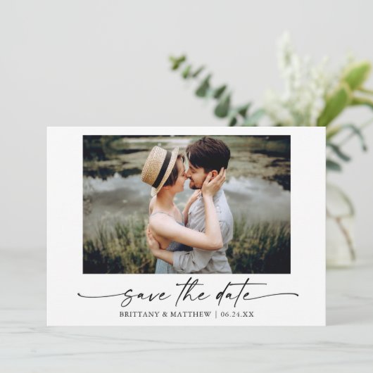 Moderne, minimalistische inkt Pen script foto Save The Date (Staand voorkant)