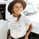 Moderne minimalistische kalligrafie Ink Bacheloret T-shirt<br><div class="desc">Moderne,  minimalistische maar elegante kalligrafie-inktscriptpagina T-Shirt - zwart en wit</div>
