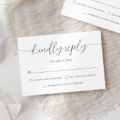 Moderne Minimalistische Kalligrafie Zwarte Witte B RSVP Kaartje