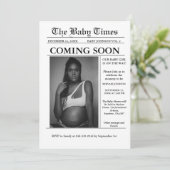 Moderne minimalistische krant Zwangerschap aankond Kaart (Staand voorkant)