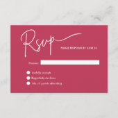 Moderne Minimalistische Magenta Rode Trouw-RSVP Informatiekaartje (Voorkant)