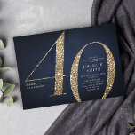 Moderne minimalistische marine gouden glitter 40e  kaart<br><div class="desc">Moderne minimalistische 40e verjaardagsfeestuitnodiging heeft een stijlvolle faux gouden glitter nummer 40 en uw feestdetails in klassiek serif lettertype op navy blauwe achtergrond,  eenvoudige en elegante,  grote verrassing volwassen mijlpaal verjaardagsuitnodiging. de achtergrondkleur kan worden gewijzigd in elke kleur van uw keuze.</div>