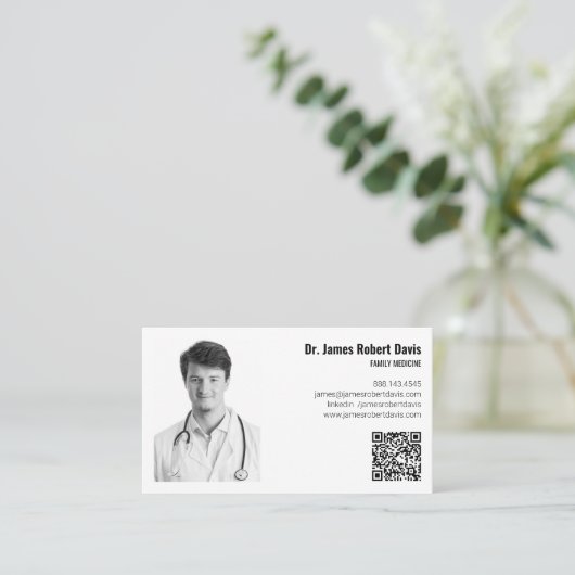 Moderne Minimalistische Medische Arts Foto QR-code Visitekaartje (Staand voorkant)
