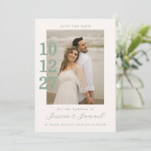 Moderne Minimalistische Mintgroene Scriptie Huweli Save The Date (Staand voorkant)