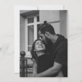 Moderne minimalistische monochrome handjes bruilof save the date (Achterkant)