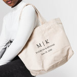 Moderne minimalistische monogram bruiloft grote tote bag<br><div class="desc">Moderne minimalistische maar toch Elegante Koppel Monogram Initialen,  Namen en Datum Grote Bruiloft Canvas tas - Zwart & Wit. Geweldig om te gebruiken als gunstzakken,  bruidsmeisje,  groomsman en huwelijksfeestgeschenken.</div>