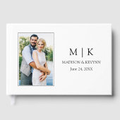 Moderne minimalistische monogram fotobruiloft gastenboek (Voorkant)