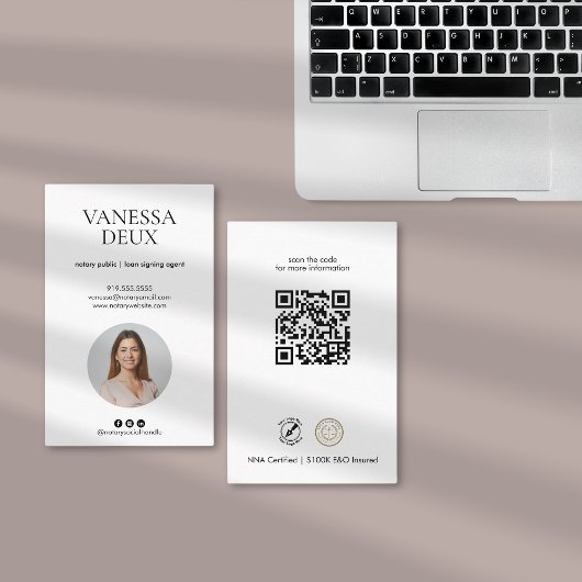 Moderne Minimalistische Notaris Foto Eenvoudige QR Visitekaartje