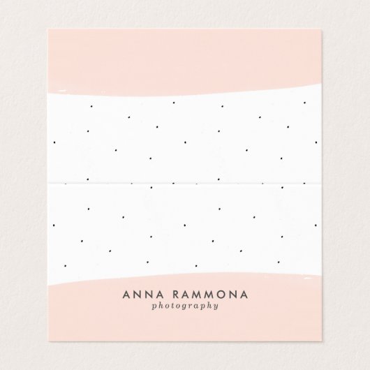 Moderne minimalistische pastel-roze penseelstreek visitekaartje (Buitenkant ongevouwen)