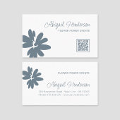 Moderne minimalistische QR-code Dusty Blue Daisy F Visitekaartje