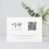 Moderne minimalistische QR-code voor bruiloft RSVP Kaartje (Staand voorkant)