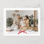 Moderne minimalistische Red Bow Photo Holiday Brie Feestdagenkaart (Voorkant)