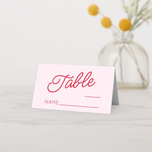 Moderne minimalistische roze en rode bruiloft plaatskaartje (Voorkant)