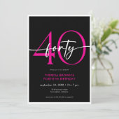 Moderne Minimalistische Roze Veertig Script Verjaa Kaart (Staand voorkant)
