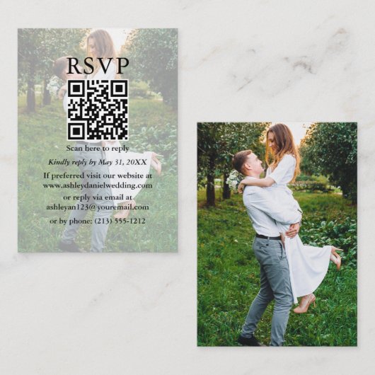 Moderne minimalistische RSVP QR Overlay Photo Informatiekaartje (Voorkant / Achterkant)