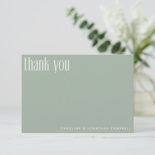 Moderne minimalistische Sage Green Custom Wedding Bedankkaart (Staand voorkant)