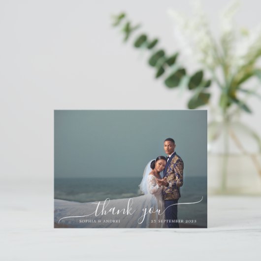 Moderne minimalistische Script Border Wedding Bedankkaart (Staand voorkant)