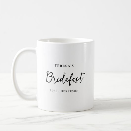 Moderne Minimalistische Script Bruidsmeisje Ontwer Koffiemok (Links)