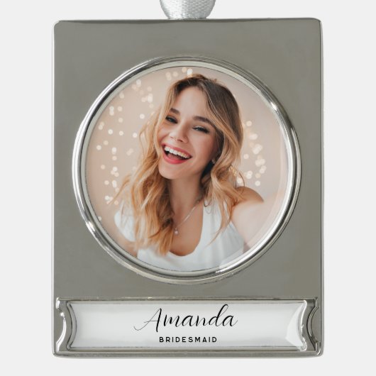 Moderne Minimalistische Script Bruidsmeisje Verzilverd Banner Ornament (Voorkant)