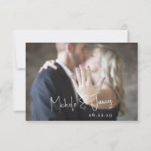 Moderne Minimalistische Script Lettertypografie Fo RSVP Kaartje (Achterkant)