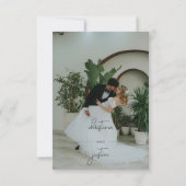 Moderne Minimalistische Script Qr Code Trouwfoto  Save The Date (Achterkant)
