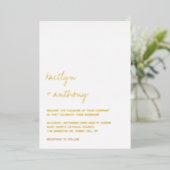 Moderne Minimalistische Script Wedding Real Folie Uitnodiging (Staand Voorkant)