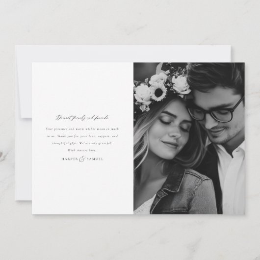 Moderne, minimalistische scriptbruiloft bedankkaart (Achterkant)