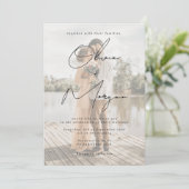 Moderne, minimalistische scriptbruiloft kaart (Staand voorkant)