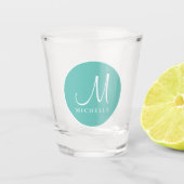 Moderne minimalistische Sjabloon Initiaal Monogram Shot Glas (Voorkant)
