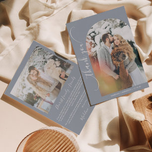 Moderne minimalistische stoffige blauwe trouwfoto bedankkaart