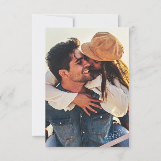 Moderne minimalistische stoffige Roos Casual trouw RSVP Kaartje (Achterkant)