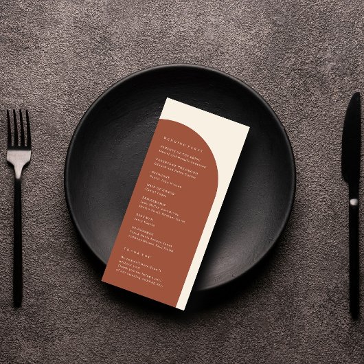 Moderne minimalistische terracotta boog bruiloft p