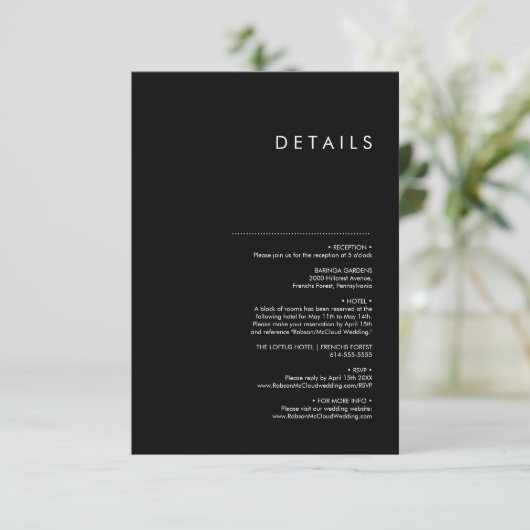 Moderne minimalistische traditionele zwarte bruilo informatiekaartje (Staand voorkant)