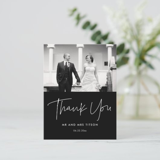 Moderne, minimalistische trouwfoto bedankt briefkaart (Staand voorkant)