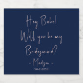 Moderne Minimalistische Uitnodiging voor Bruidsmei Sparkling Wijnetiket (Enkel label)