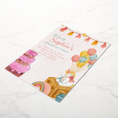 Moderne minimalistische verjaardagsuitnodiging Kaa Folie Uitnodiging (Gedraaid)