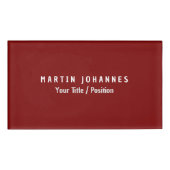 Moderne minimalistische vlakte Elegant Deep Red Naambadge (Voorkant)