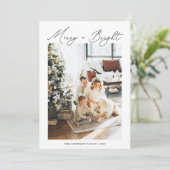 Moderne minimalistische vrolijke en heldere groene feestdagenkaart (Staand voorkant)