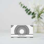 Moderne minimalistische witte mandala yoga instruc visitekaartje (Staand voorkant)