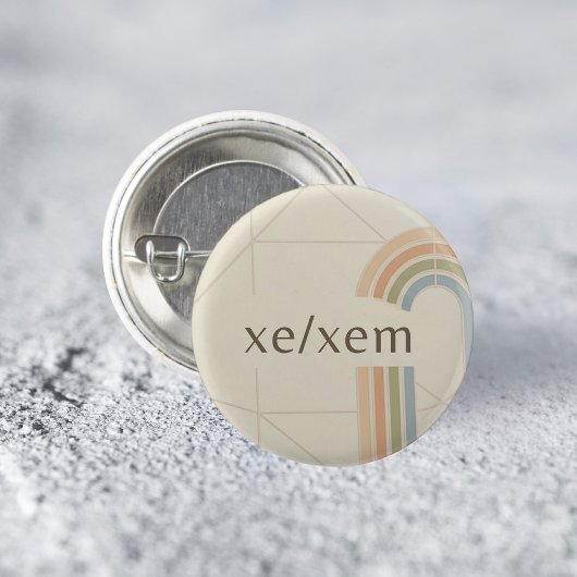 Moderne Minimalistische Xe/Xem LGBTQ Pride Speld Ronde Button 3,2 Cm