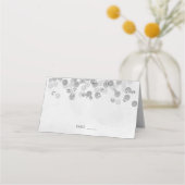 Moderne minimalistische zilveren glitter bruiloft plaatskaartje (Voorkant)