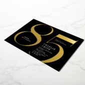 Moderne minimalistische zwart en goud 85e verjaard folie uitnodiging (Gedraaid)