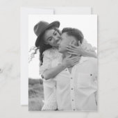 Moderne minimalistische zwart monochrome bruiloft kaart (Achterkant)